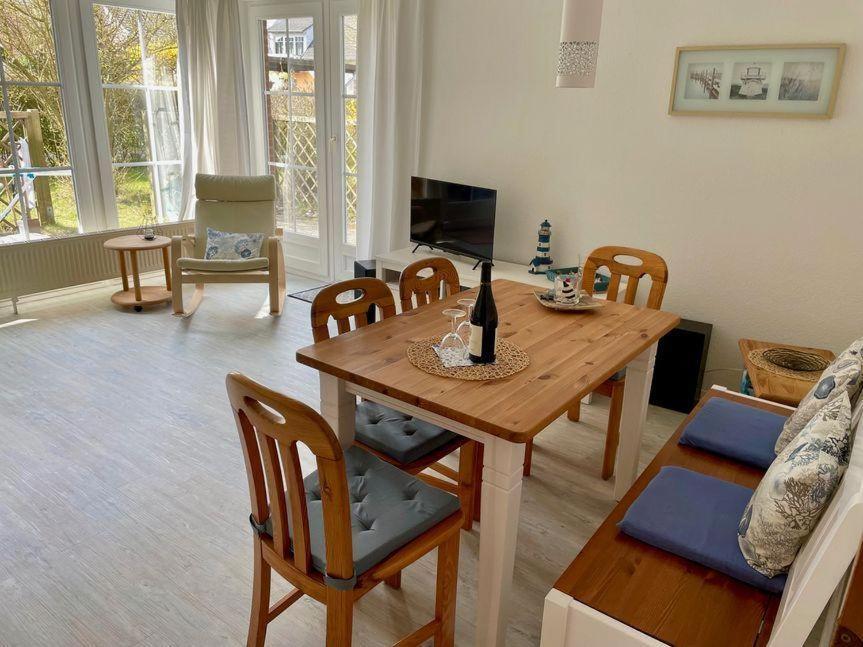 Fewo-Mit-Terasse-U-Garten-Am-Golfplatz Wulfen auf Fehmarn Esterno foto