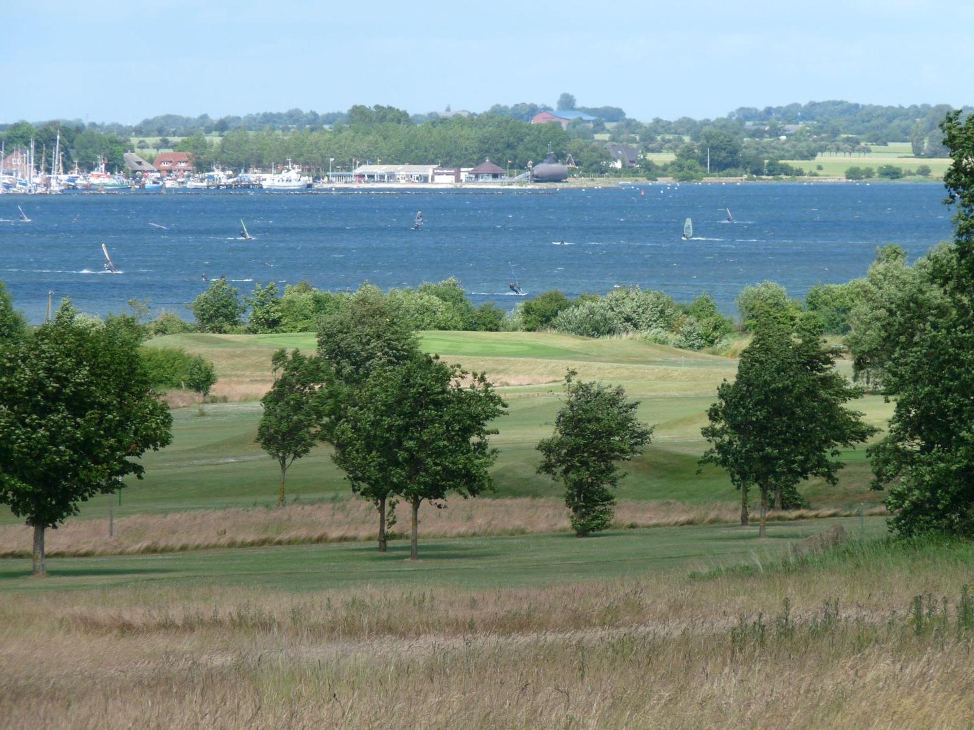 Fewo-Mit-Terasse-U-Garten-Am-Golfplatz Wulfen auf Fehmarn Esterno foto
